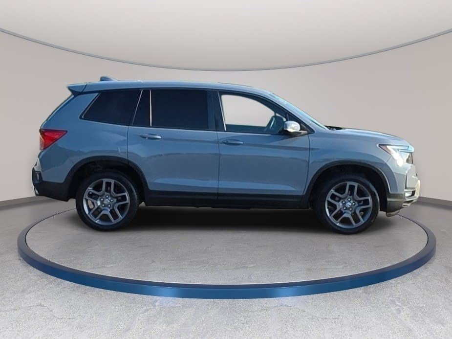 Used 2023 Honda Passport EX-L image 4