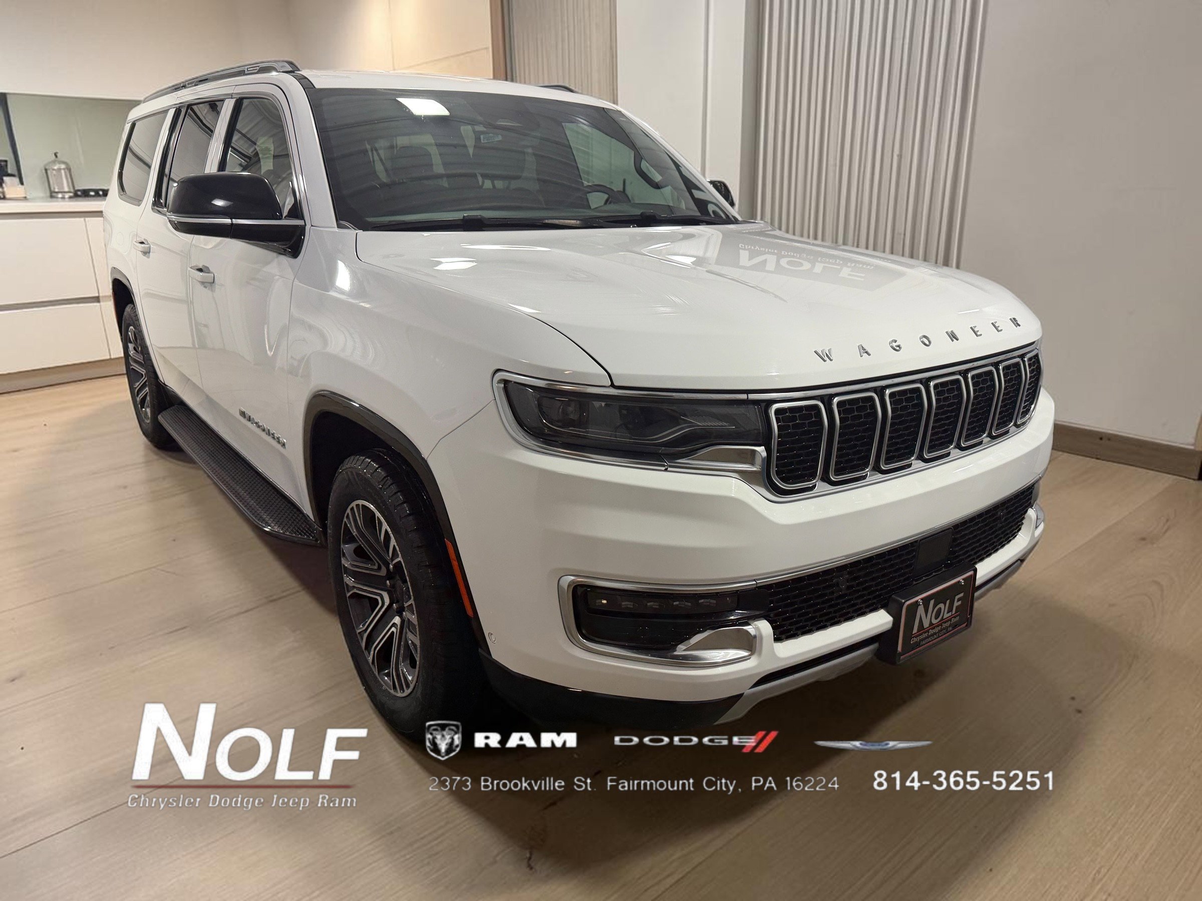 Used 2024 Jeep Wagoneer L Series II w/ Flexible Seating Group