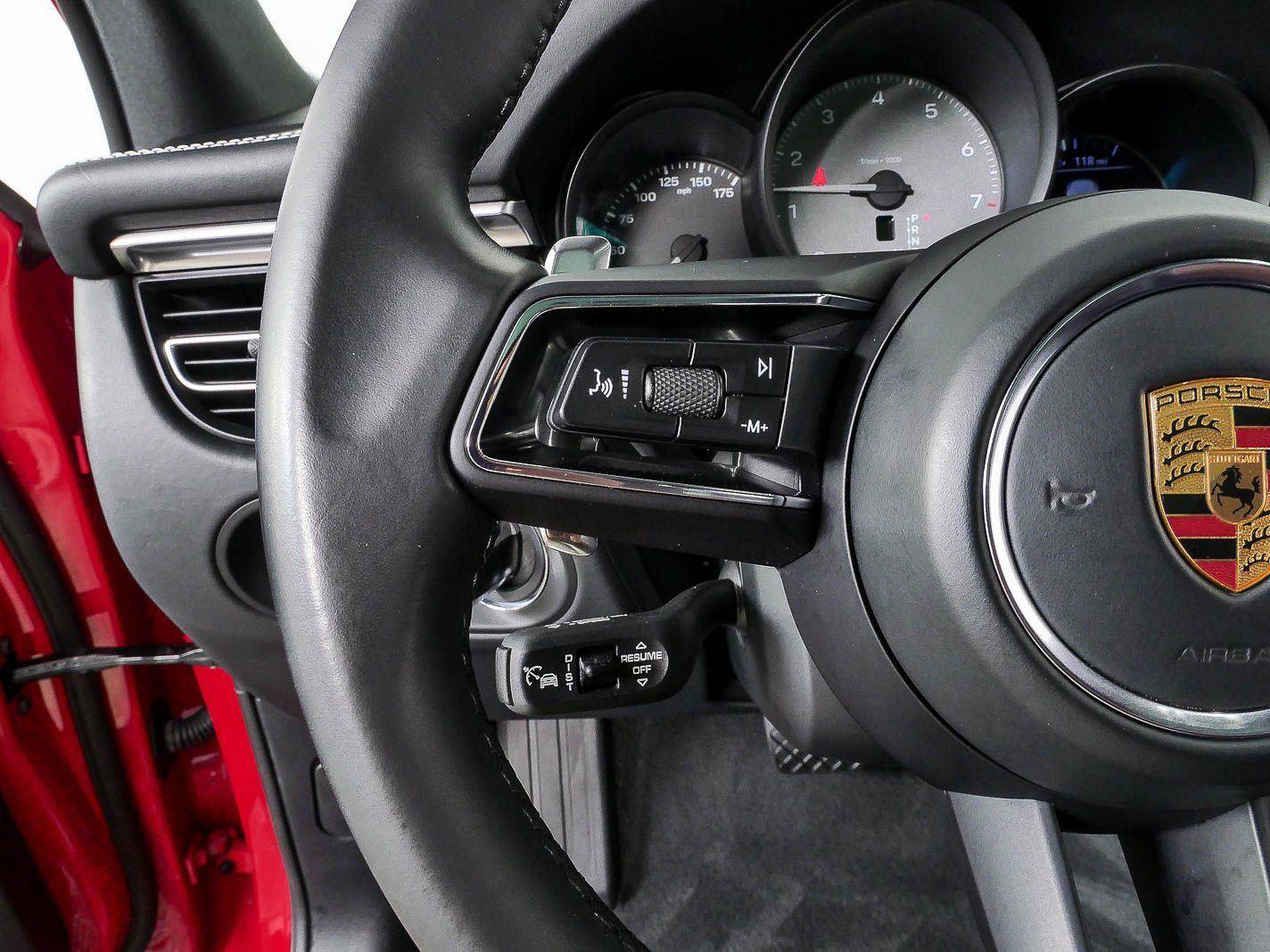 Used 2022 Porsche Macan S AWD/4WD image 9