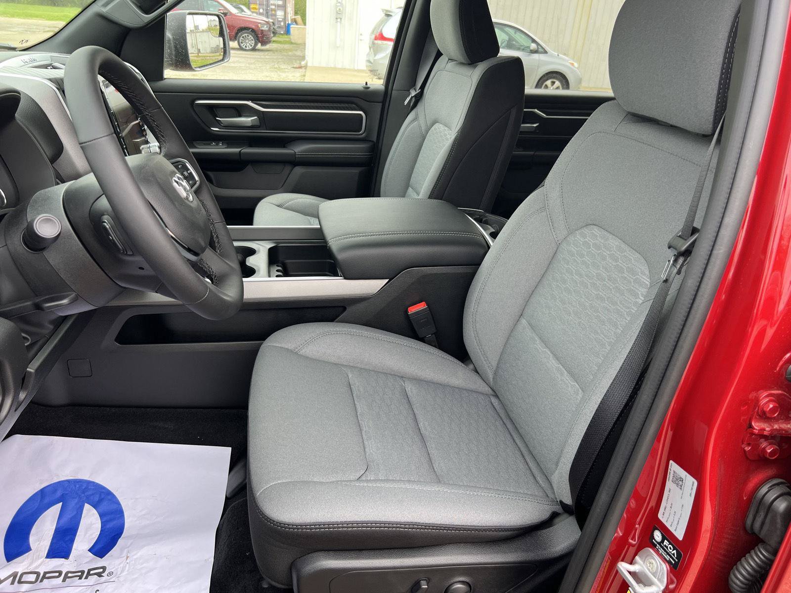 New 2026 RAM 1500 Big Horn AWD/4WD image 12