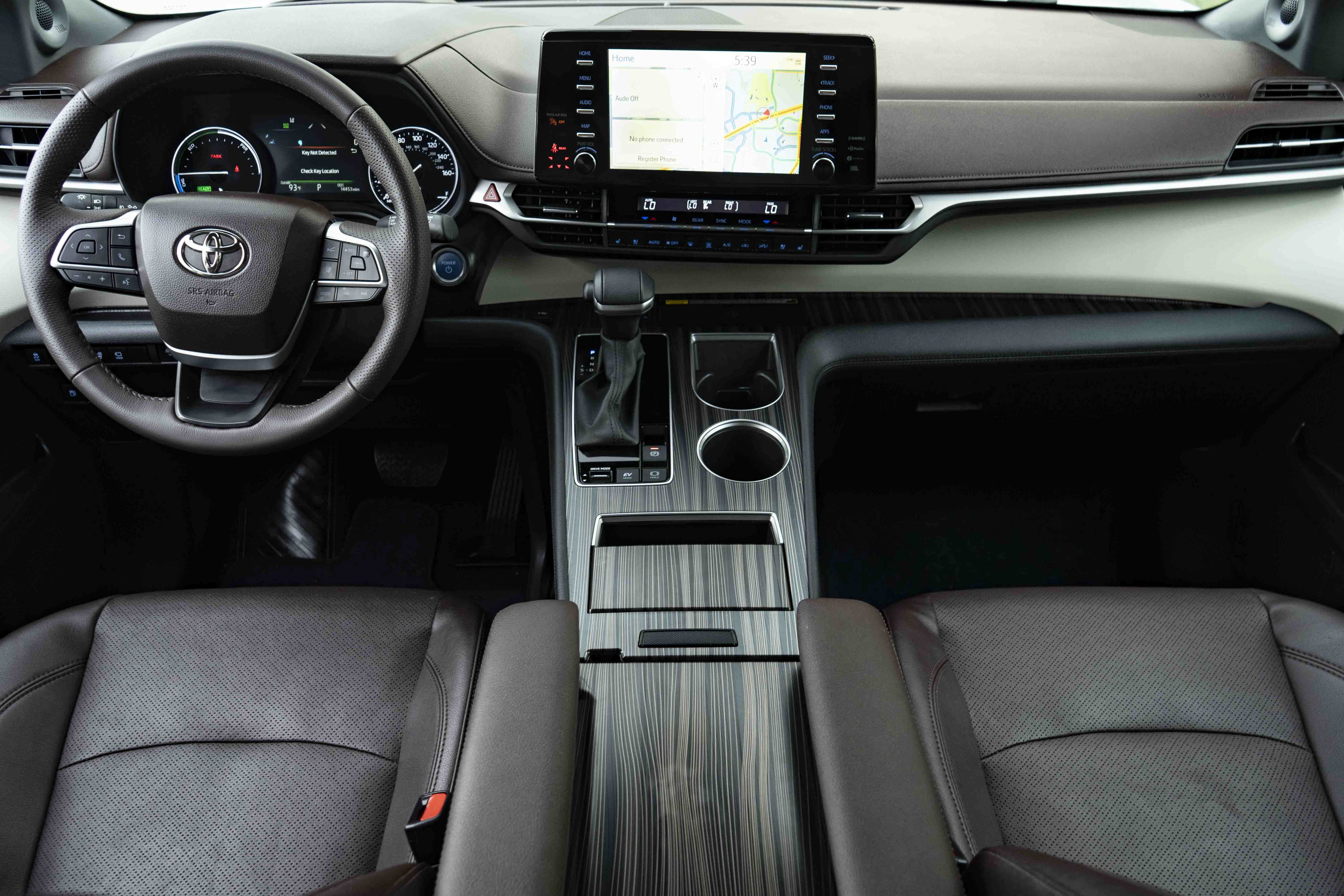Used 2024 Toyota Sienna Platinum FWD image 29