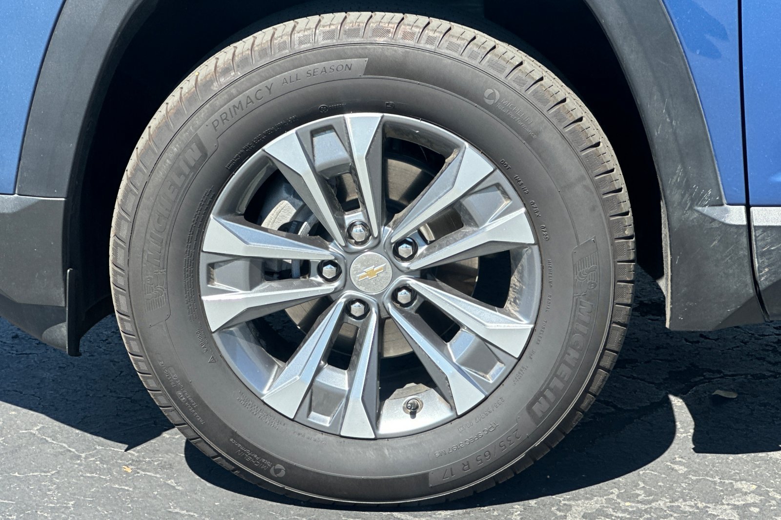 Used 2025 Chevrolet Equinox LT AWD/4WD image 43