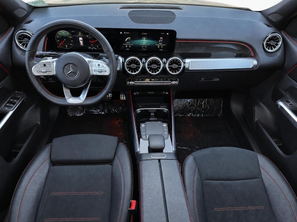 Used 2022 Mercedes-Benz GLB 250 4MATIC image 18