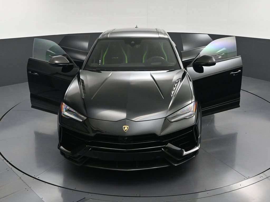 Used 2024 Lamborghini Urus Performante AWD/4WD image 39