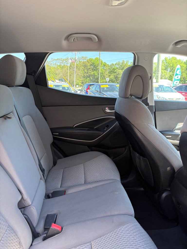 Used 2018 Hyundai Santa Fe Sport FWD image 11