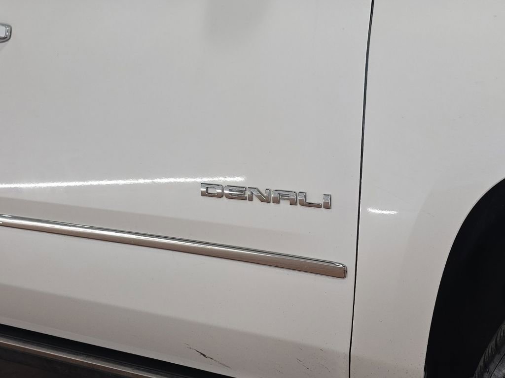 Used 2018 GMC Yukon Denali w/ Open Road Package image 9