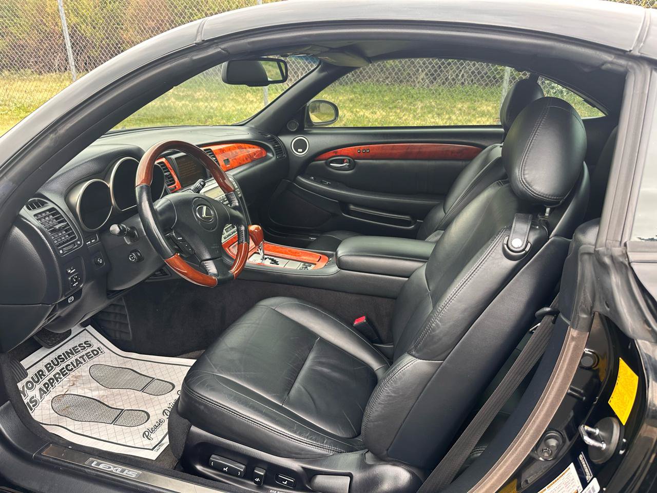 Used 2008 Lexus SC 430 Convertible RWD image 9