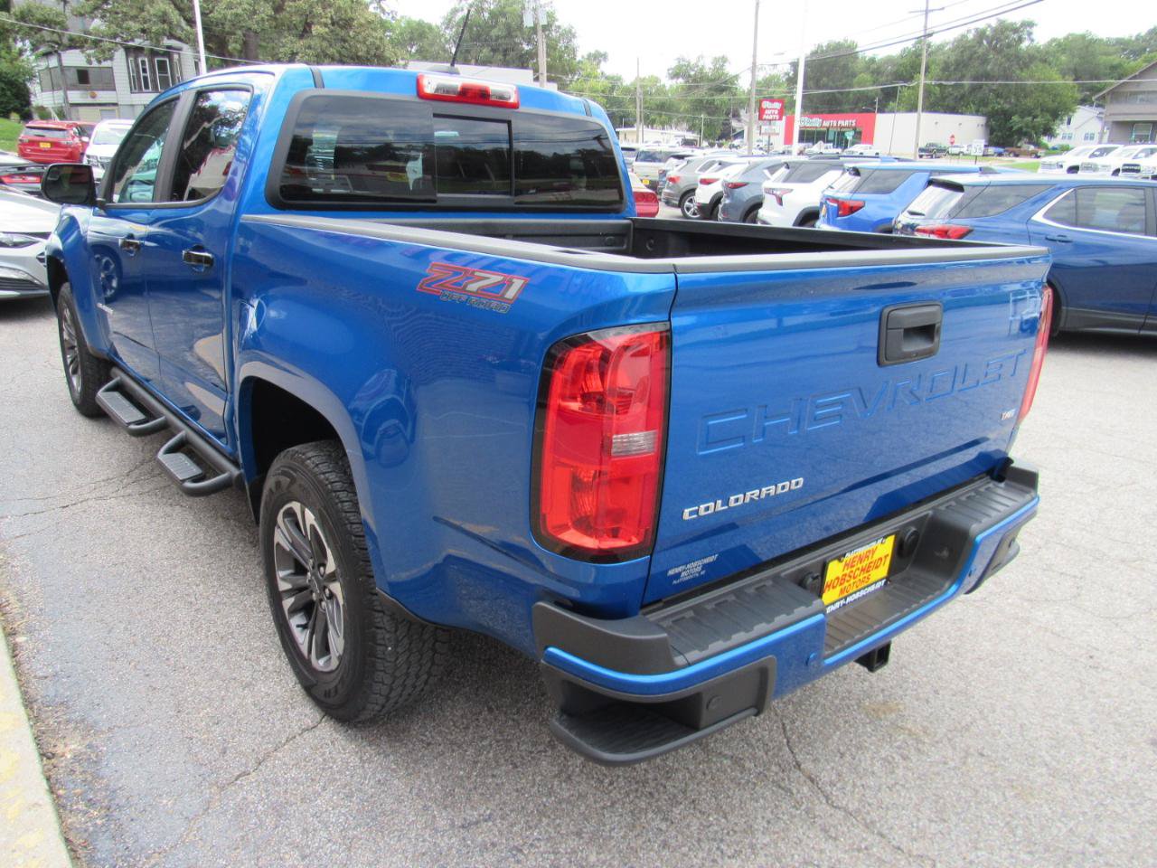 Used 2021 Chevrolet Colorado Z71 AWD/4WD image 11