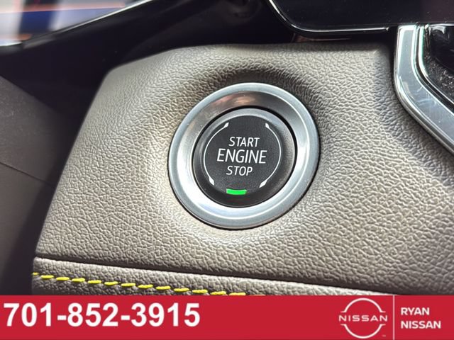 Used 2024 Chevrolet Colorado ZR2 w/ Technology Package AWD/4WD image 17