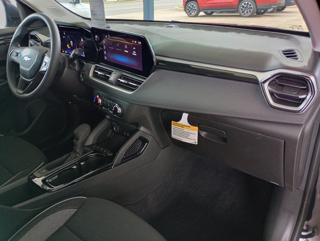 New 2026 Chevrolet TrailBlazer LS w/ LS Convenience Package FWD image 19