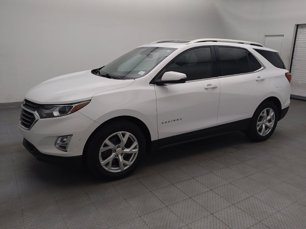 Used 2018 Chevrolet Equinox LT FWD image 2