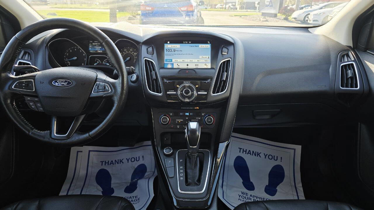 Used 2016 Ford Focus Titanium w/ Titanium Winter Package FWD image 17