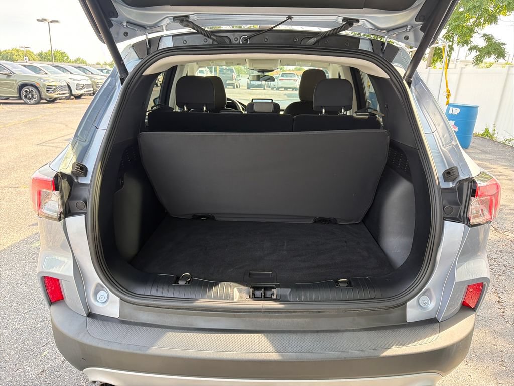 Used 2022 Ford Escape SE w/ Convenience Package FWD image 28