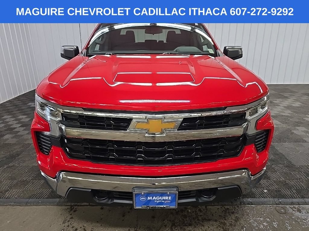 Used 2022 Chevrolet Silverado 1500 LT AWD/4WD image 8