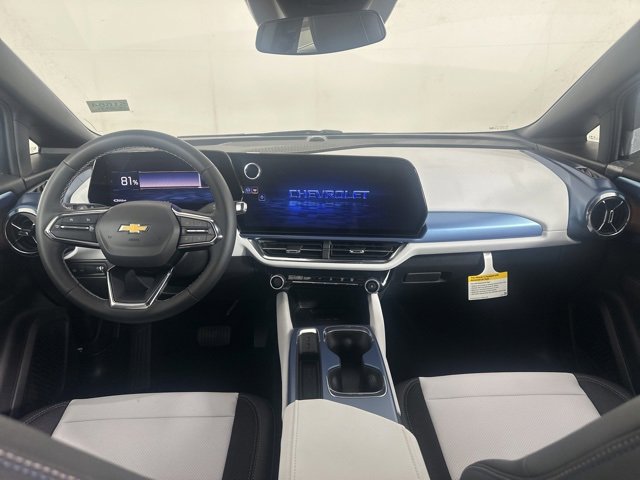 New 2026 Chevrolet Equinox EV LT image 16