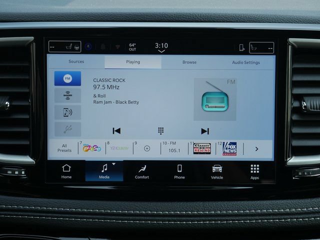 New 2026 Chrysler Pacifica Select AWD/4WD image 20