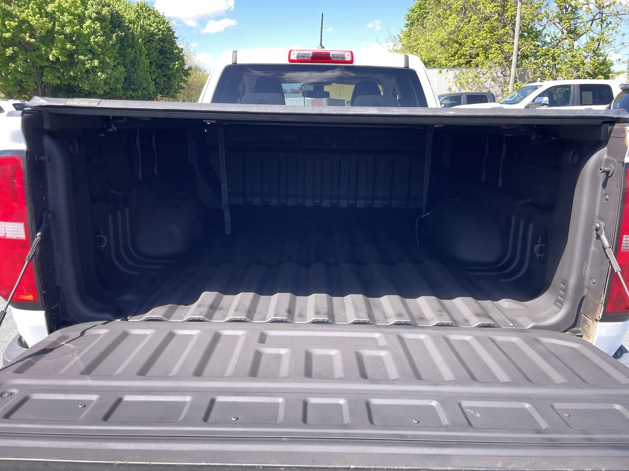 Used 2018 Chevrolet Colorado W/T w/ WT Convenience Package AWD/4WD image 20