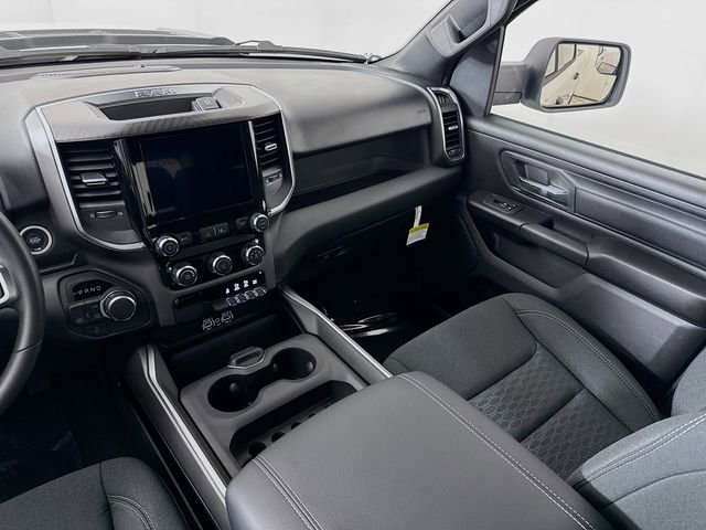 New 2026 RAM 1500 Express AWD/4WD image 21