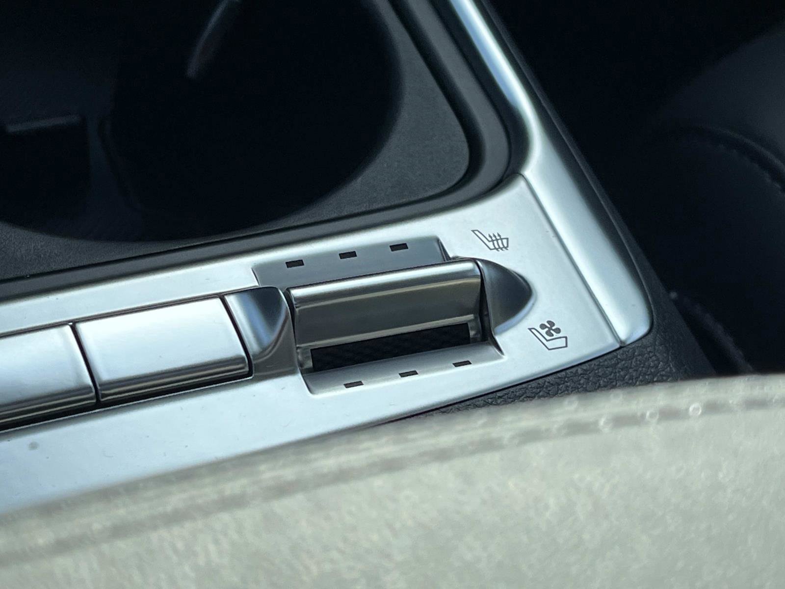 New 2026 Kia Carnival SX image 33