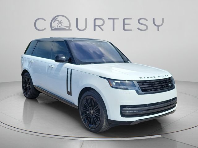 Used 2023 Land Rover Range Rover Long Wheelbase SE AWD/4WD image 4