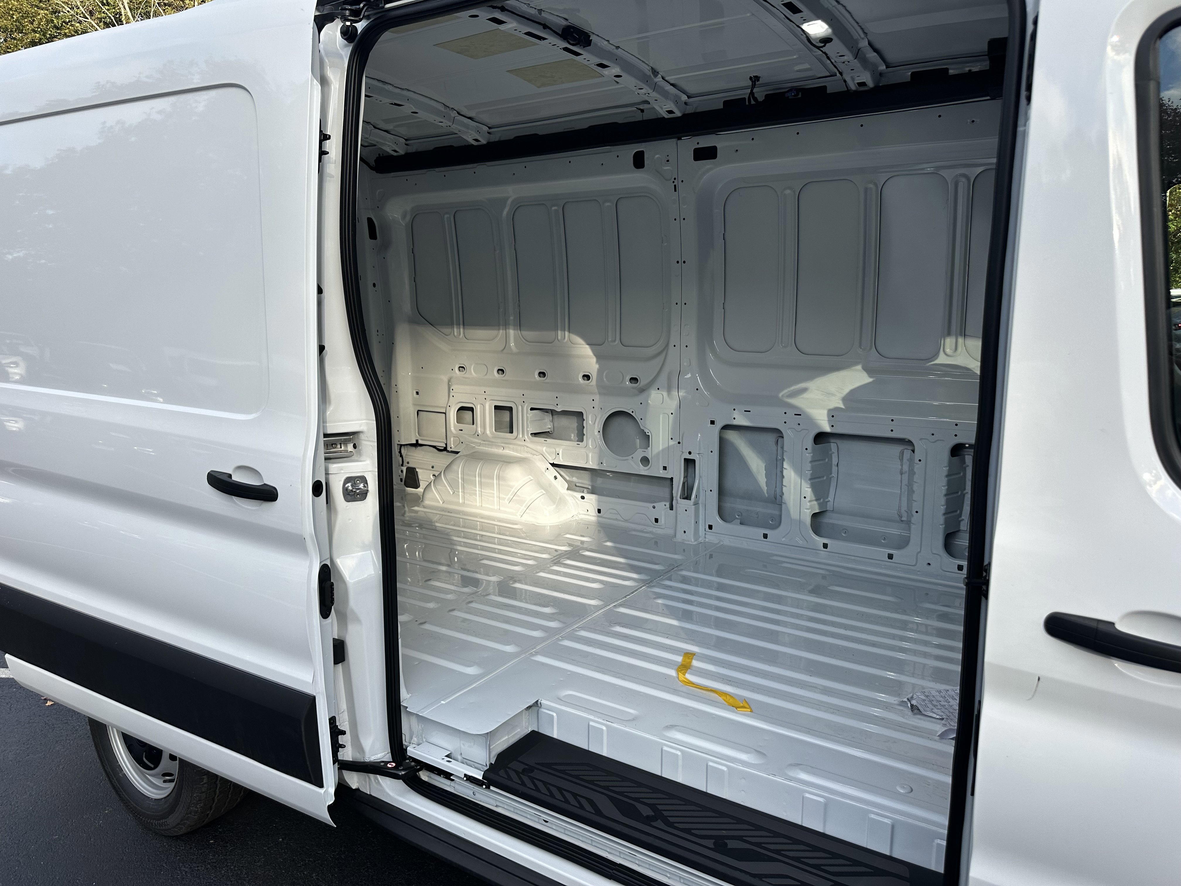 New 2026 Ford Transit 250 148 Medium Roof image 8