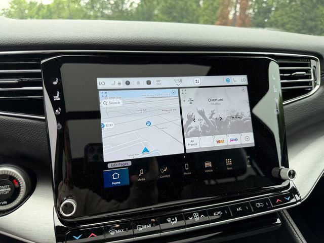 New 2025 Jeep Wagoneer 4WD w/ Premium Group I image 18