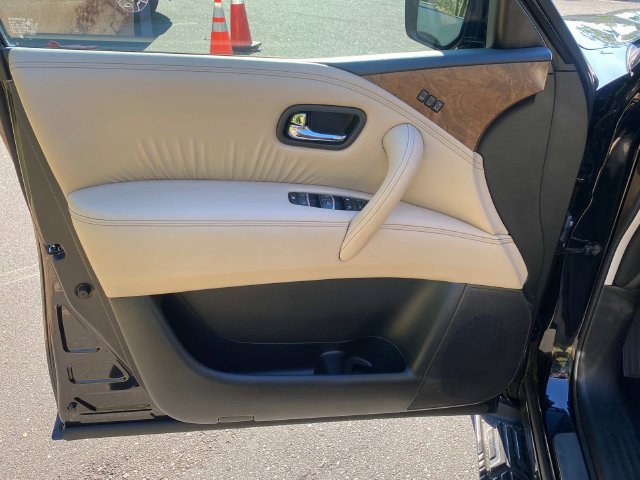 Used 2023 Nissan Armada SL w/ Captain's Chairs Package RWD image 13