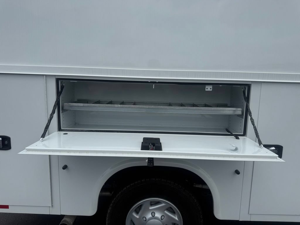 New 2026 Ford E-350 and Econoline 350 Super Duty w/ Power Equipment Group RWD image 54