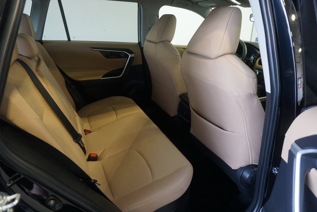 Used 2022 Toyota RAV4 LE AWD/4WD image 20