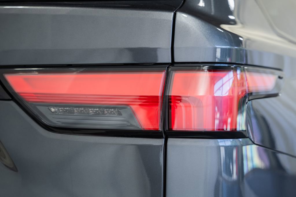 New 2026 Toyota Sequoia Platinum AWD/4WD image 7