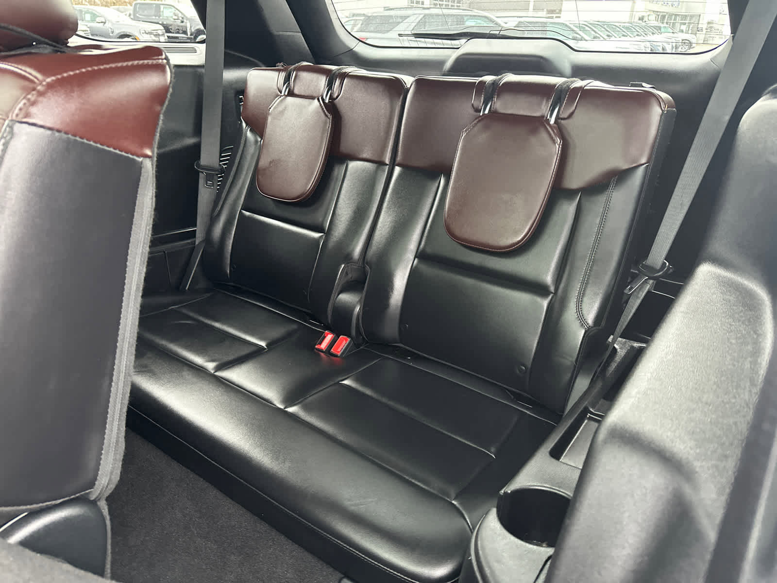 Used 2020 Ford Explorer Platinum image 33