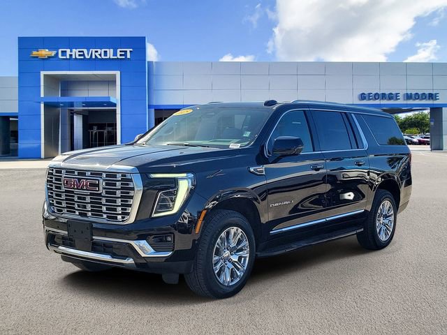 Certified 2025 GMC Yukon XL Denali image 2