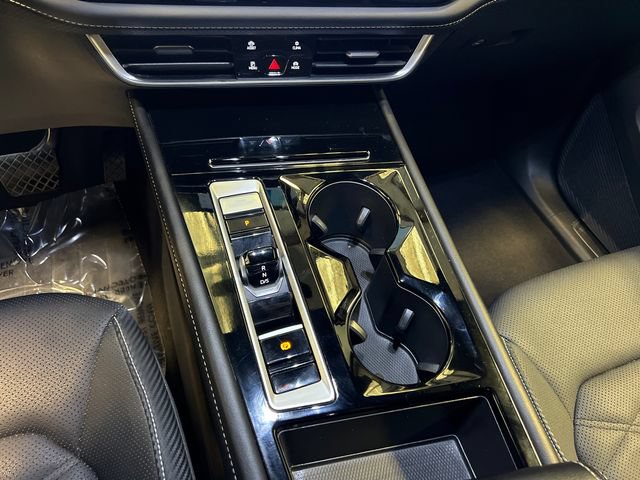 Certified 2024 Volkswagen Atlas Cross Sport SE FWD image 28