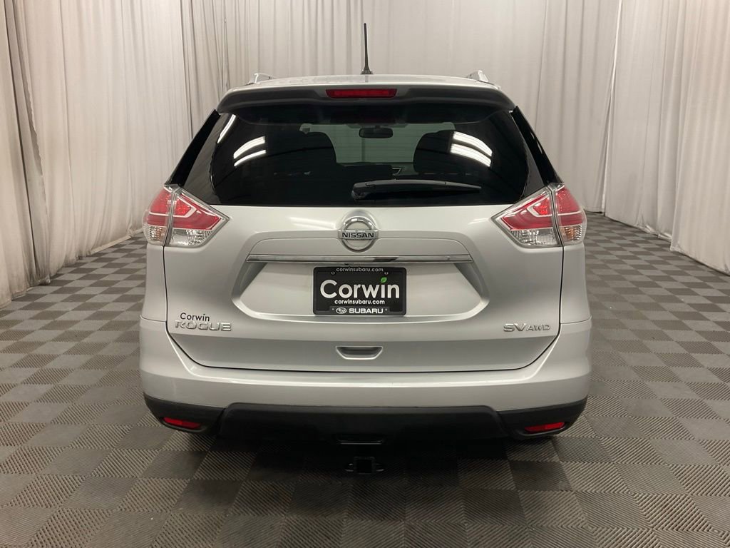 Used 2015 Nissan Rogue SV w/ SV Premium Package image 5