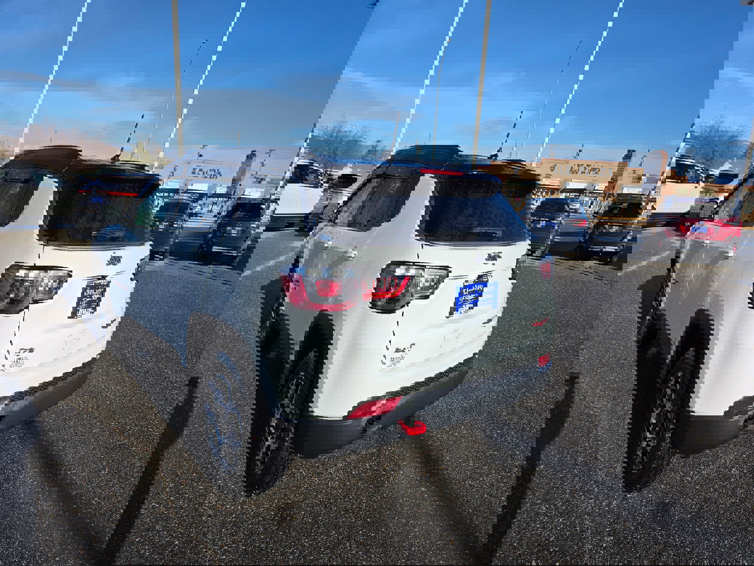 Used 2022 Jeep Compass Trailhawk w/ Trailhawk Convenience Group image 3