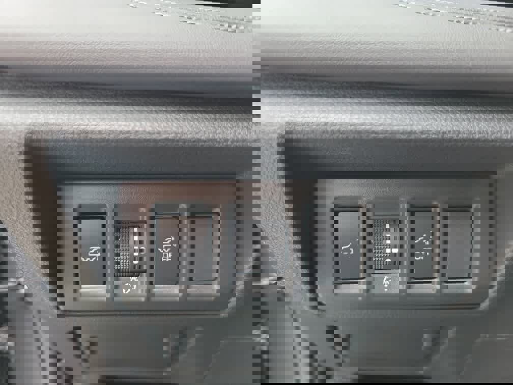 Certified 2025 Subaru Outback Limited w/ Popular Package #2 image 24