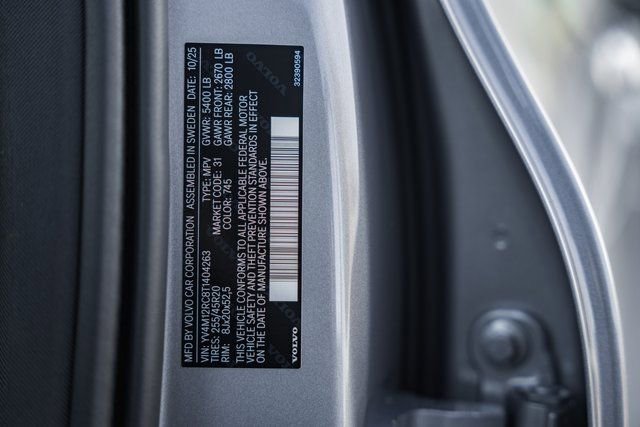 New 2026 Volvo XC60 B5 Plus w/ Protection Package Premier image 40