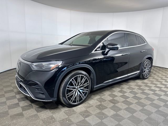 Used 2023 Mercedes-Benz EQE 350+ 4MATIC SUV w/ Pinnacle Trim Package image 7