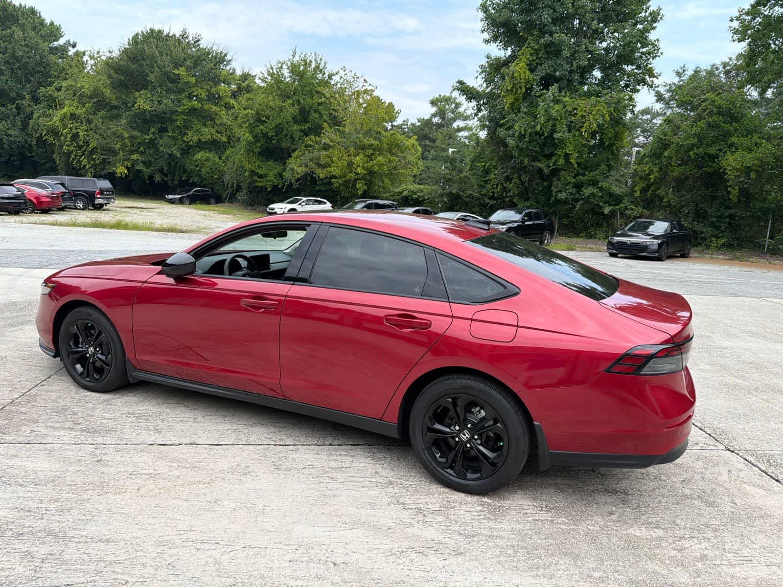 Used 2025 Honda Accord SE image 8