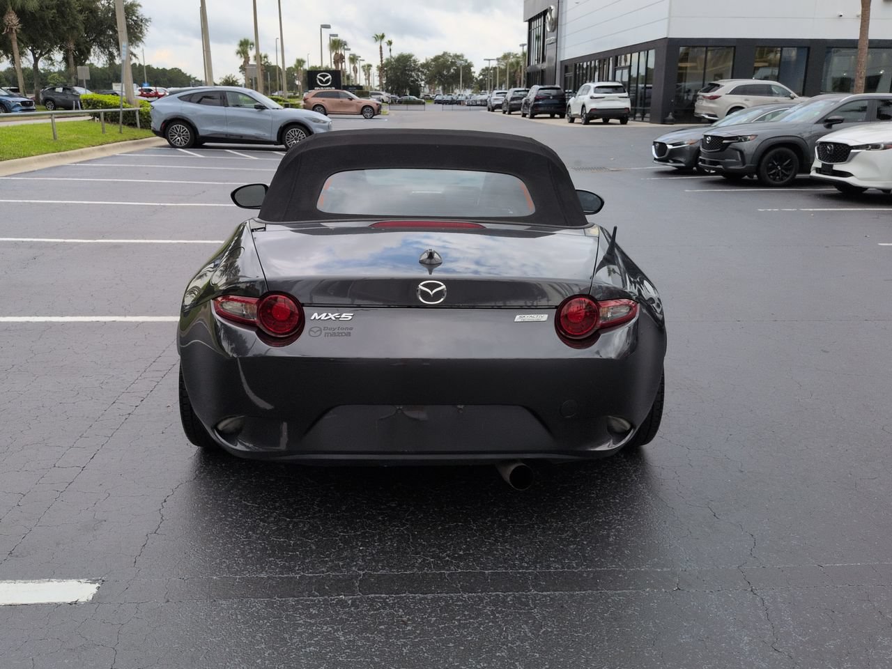 Used 2016 MAZDA MX-5 Miata Grand Touring RWD image 5