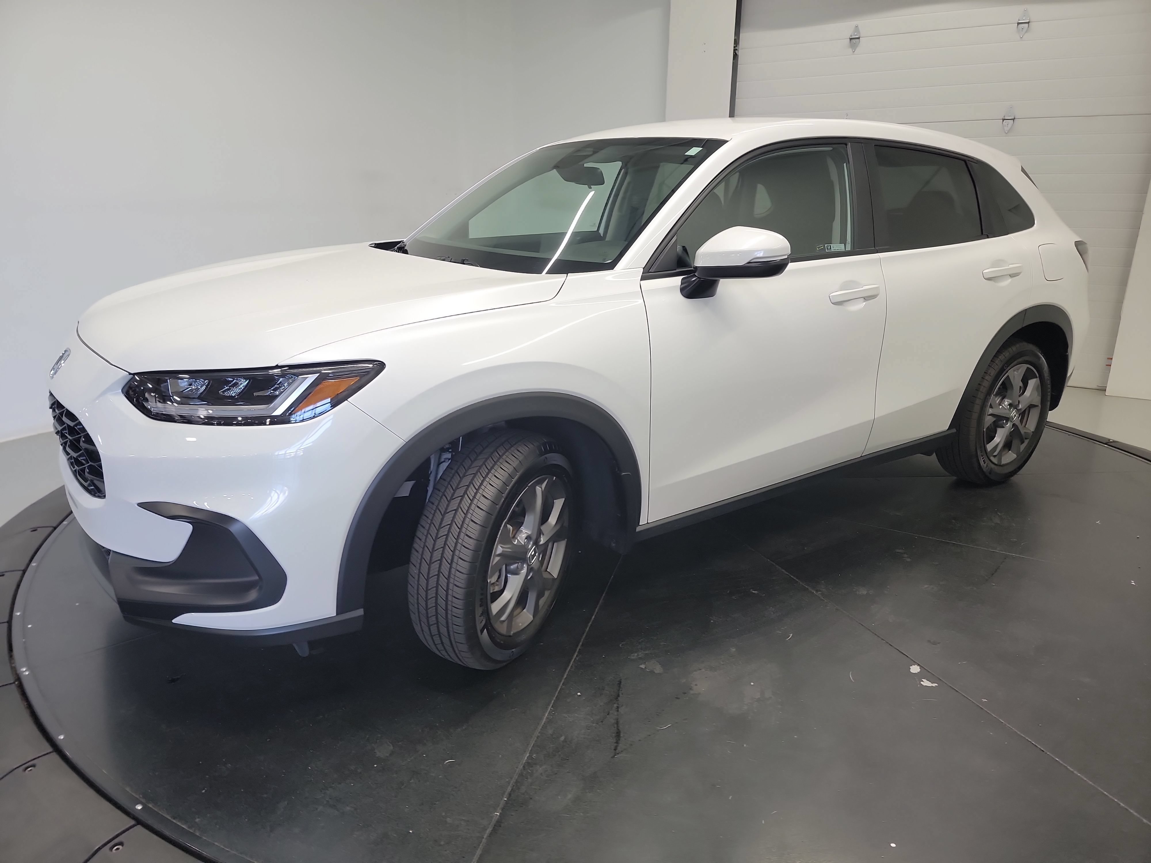 Certified 2026 Honda HR-V LX image 3