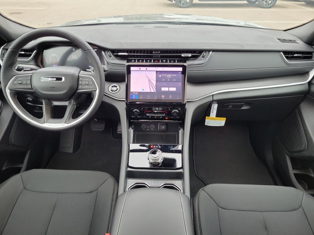 New 2027 Jeep Grand Cherokee Laredo X AWD/4WD image 7