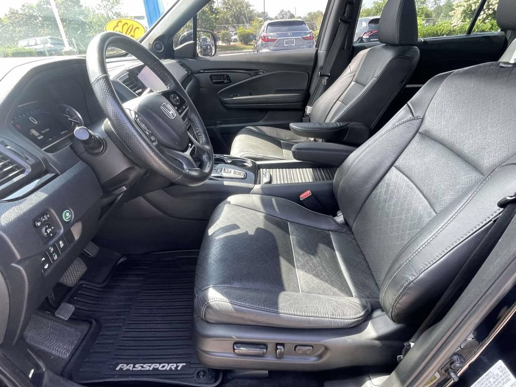 Used 2023 Honda Passport Elite image 18