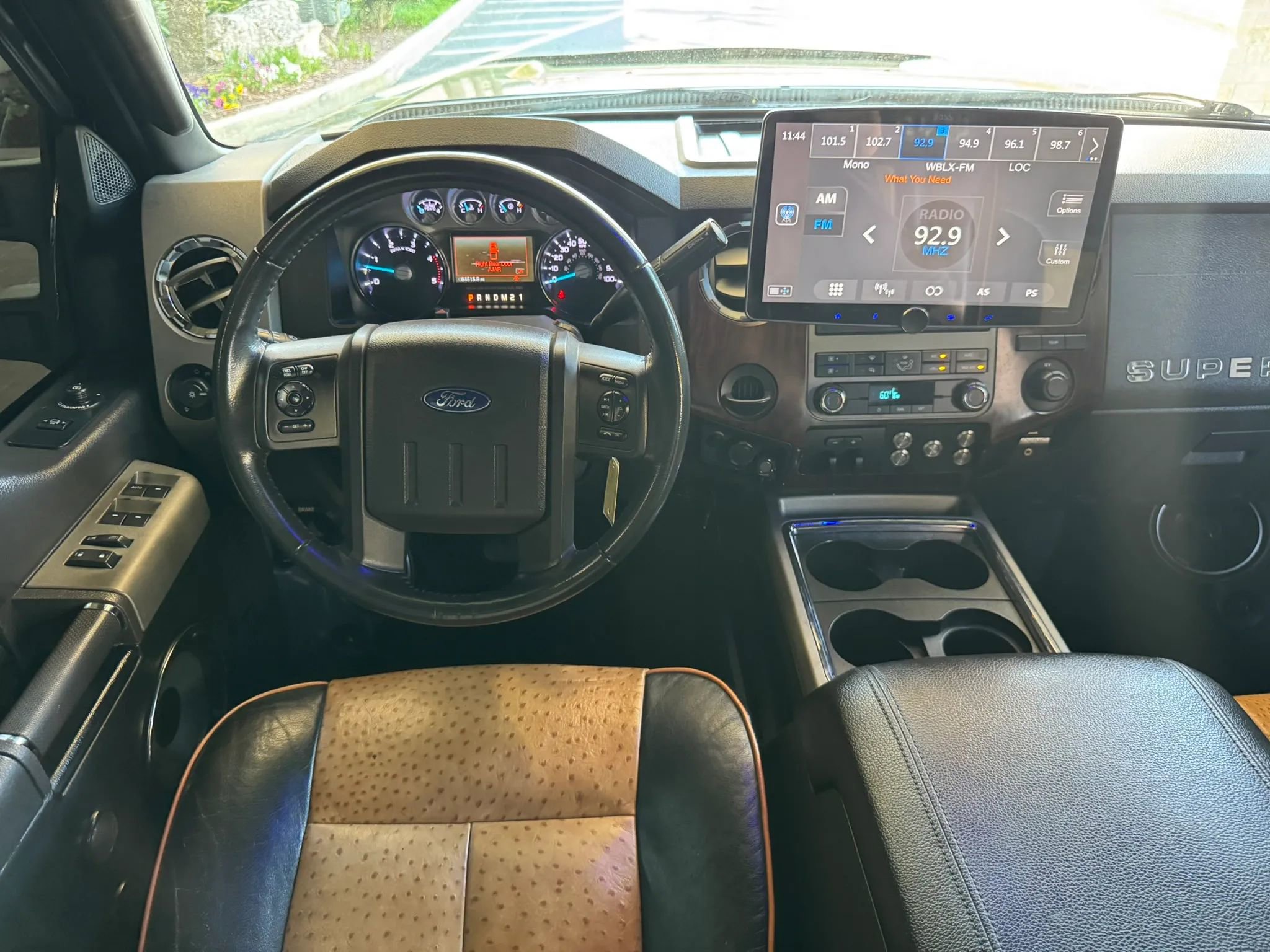 Used 2011 Ford F350 Lariat RWD image 23