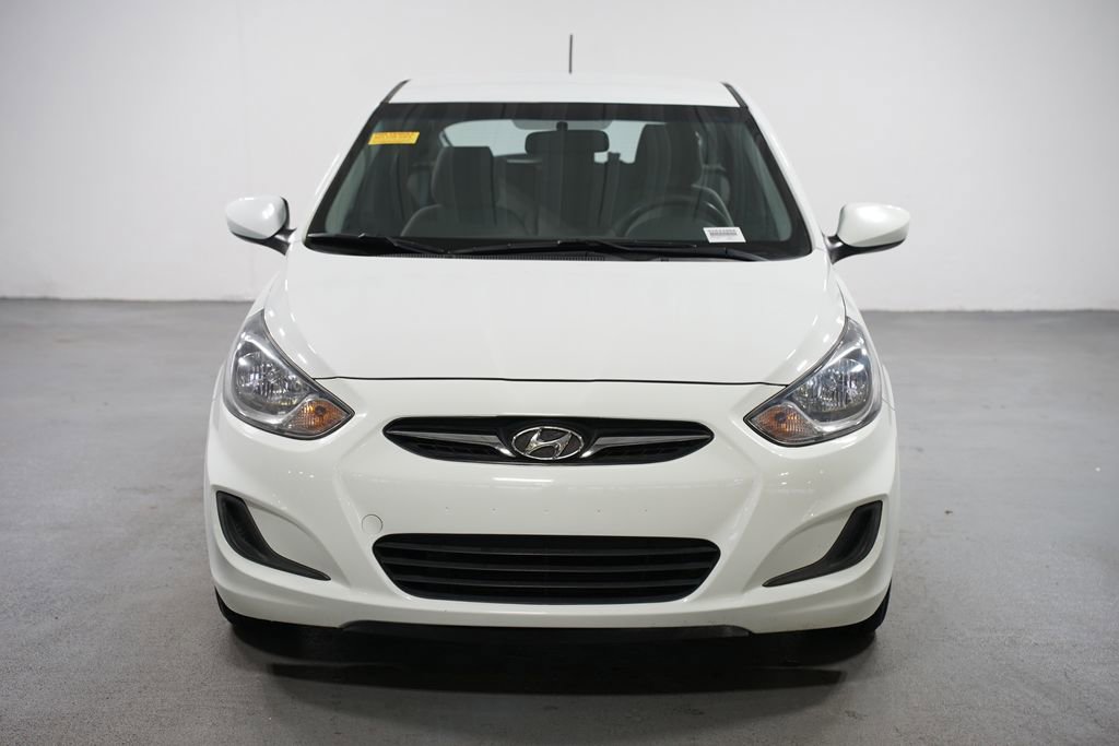 Used 2013 Hyundai Accent GS video 2