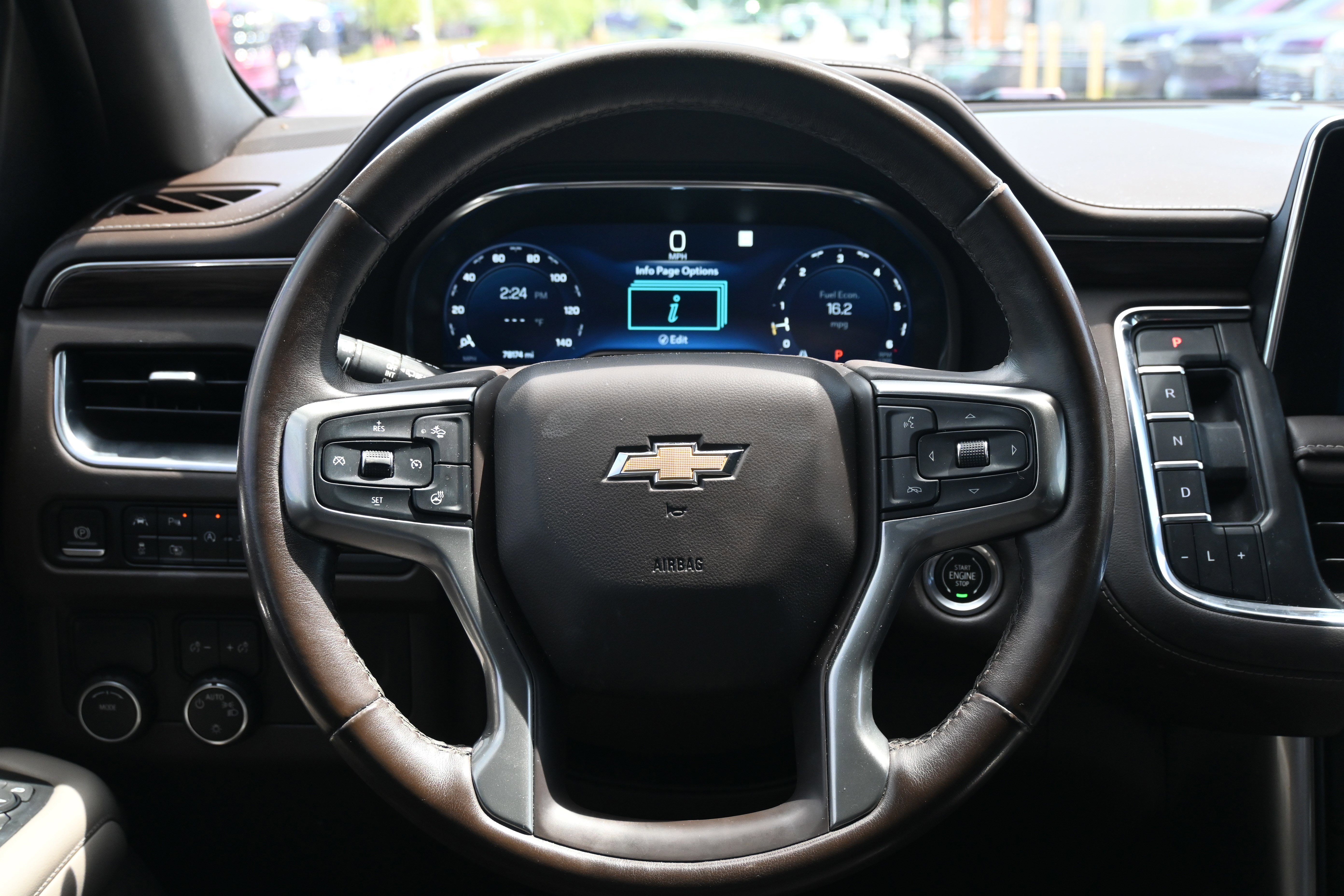 Used 2022 Chevrolet Tahoe LT w/ Luxury Package RWD image 6