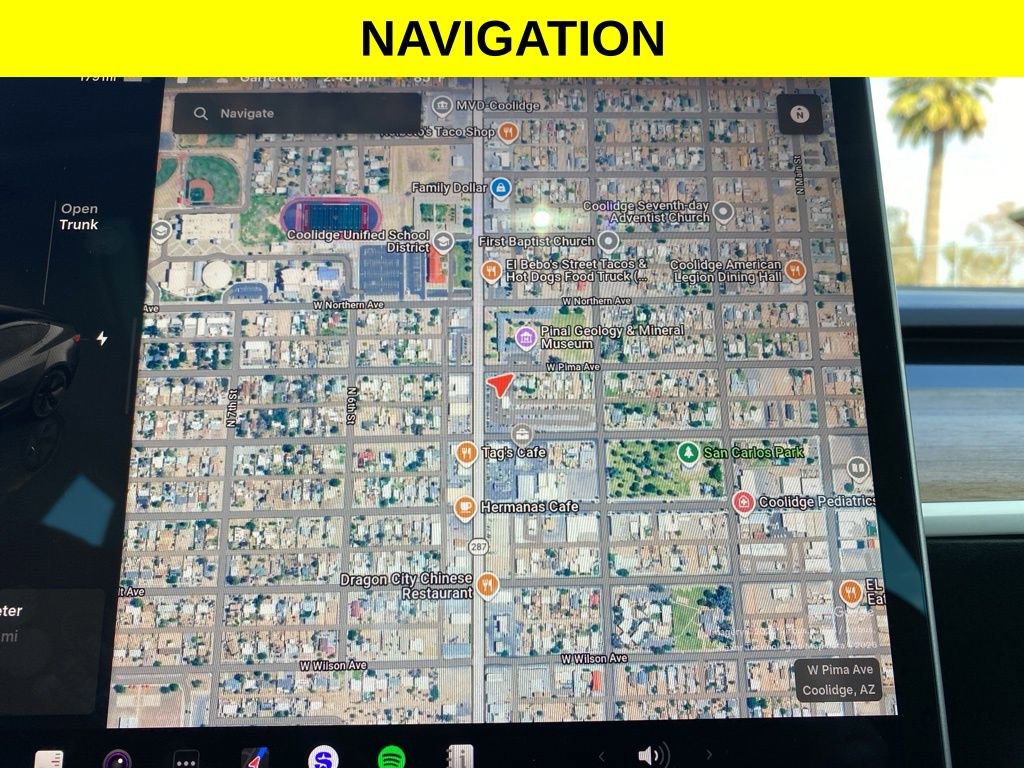 Used 2023 Tesla Model 3 Standard Range image 9