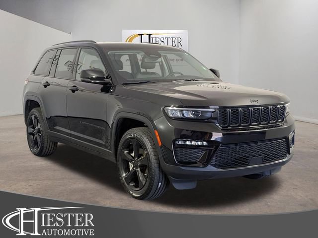 Certified 2023 Jeep Grand Cherokee Limited w/ Black Appearance Package RWD image 1