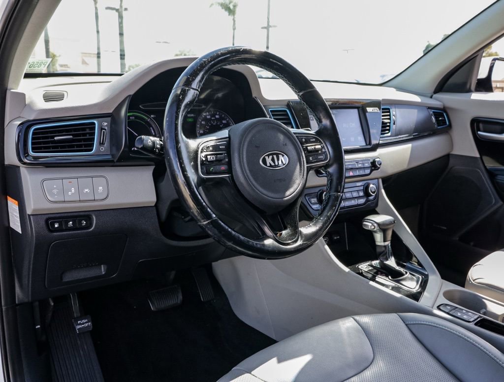 Used 2018 Kia Niro EX Premium FWD image 15