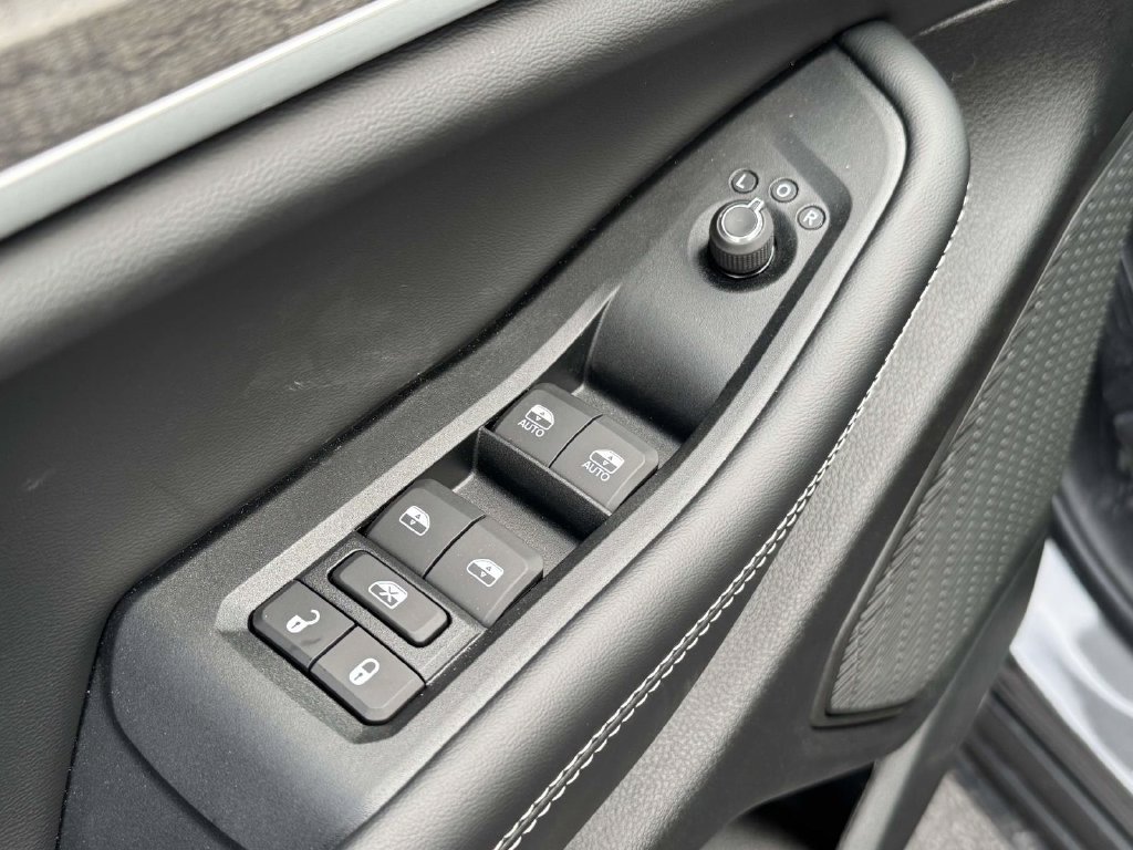 New 2026 Jeep Grand Cherokee Altitude AWD/4WD image 27